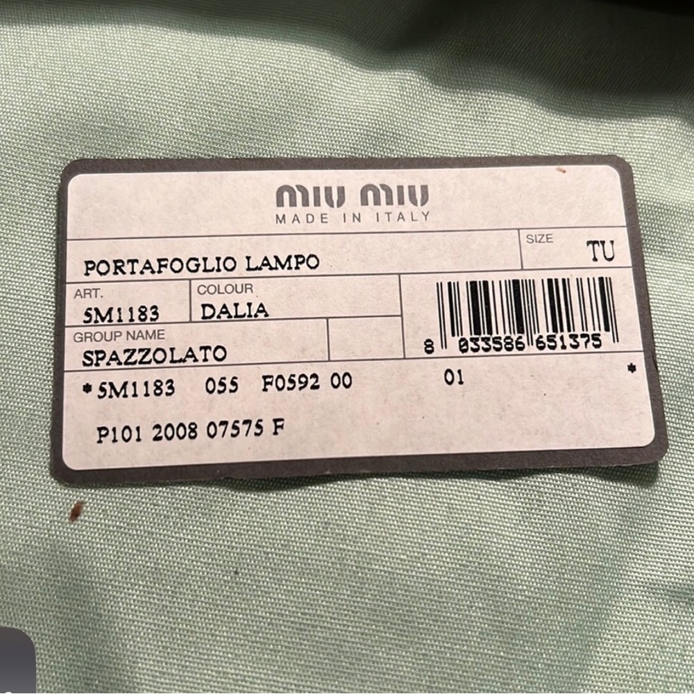 Miu Miu Dalia Patent Wallet With Box & Authentica… - image 2